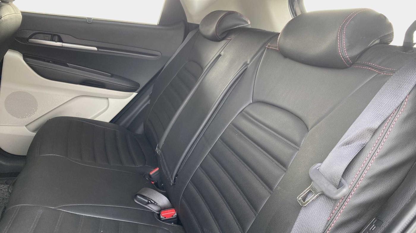 2022 KIA SONET HTX ANNIVERSARY EDITION 1.0 IMT, Petrol, Manual, 9,773 km, Right Side Rear Door Cabin