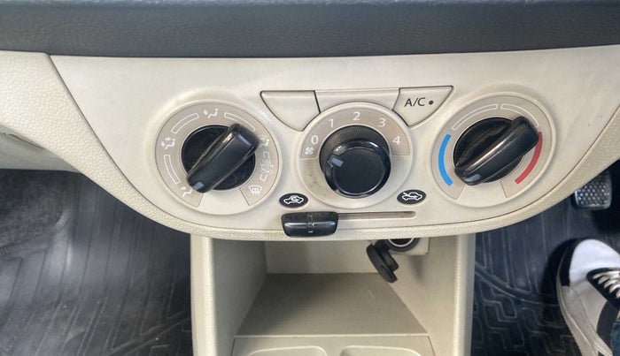 2020 Maruti Alto VXI, Petrol, Manual, 23,341 km, AC Unit - Directional switch has minor damage