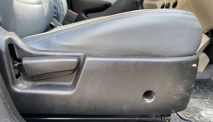 2020 Maruti Alto VXI, Petrol, Manual, 23,341 km, Driver Side Adjustment Panel