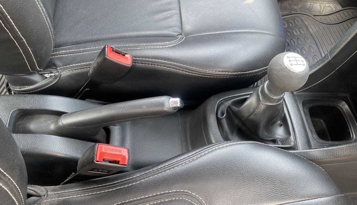 2014 Maruti Swift VXI, Petrol, Manual, 46,549 km, Gear Lever