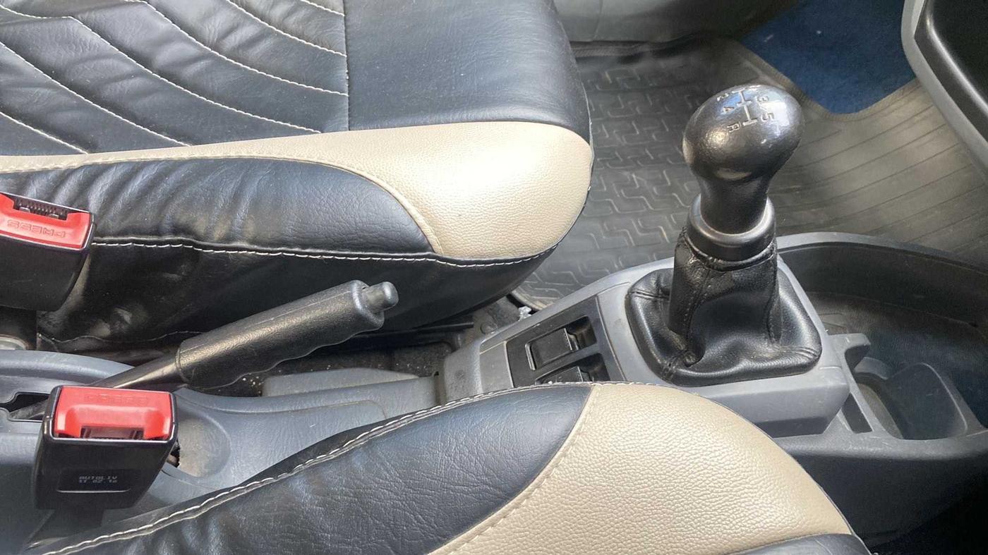 2016 Maruti Alto 800 VXI, Petrol, Manual, 85,431 km, Gear Lever