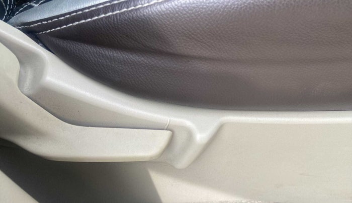 2021 Maruti Ertiga VXI CNG, CNG, Manual, 21,307 km, Driver Side Adjustment Panel