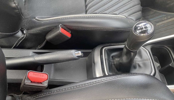 2022 Maruti IGNIS ALPHA 1.2, Petrol, Manual, 47,523 km, Gear Lever