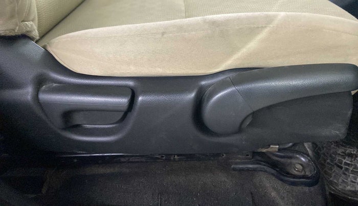 2016 Honda Jazz 1.2L I-VTEC V, Petrol, Manual, 37,178 km, Driver Side Adjustment Panel