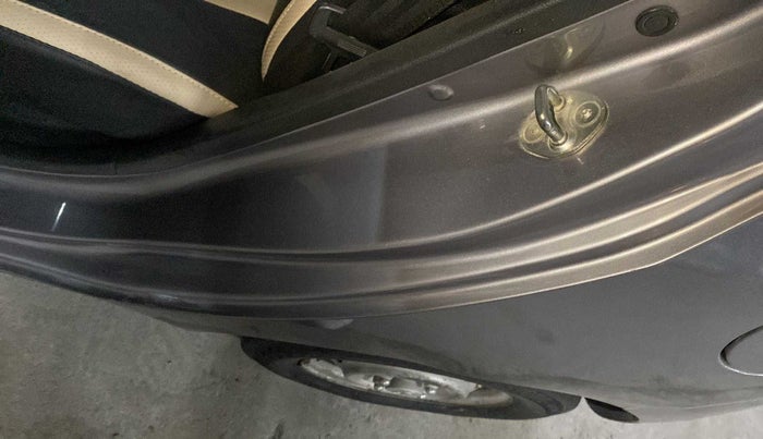 2014 Hyundai Eon ERA +, Petrol, Manual, 87,250 km, Left B pillar - Minor scratches