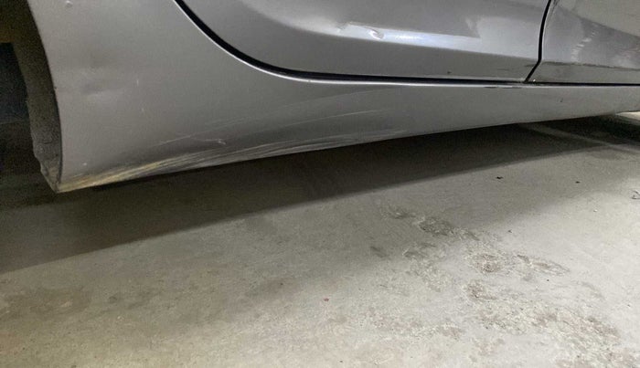2014 Hyundai Eon ERA +, Petrol, Manual, 87,250 km, Right running board - Minor scratches