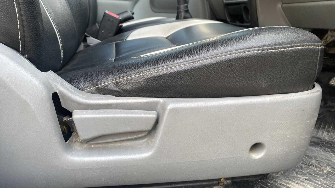 2014 Maruti Alto K10 VXI, Petrol, Manual, 70,576 km, Driver Side Adjustment Panel