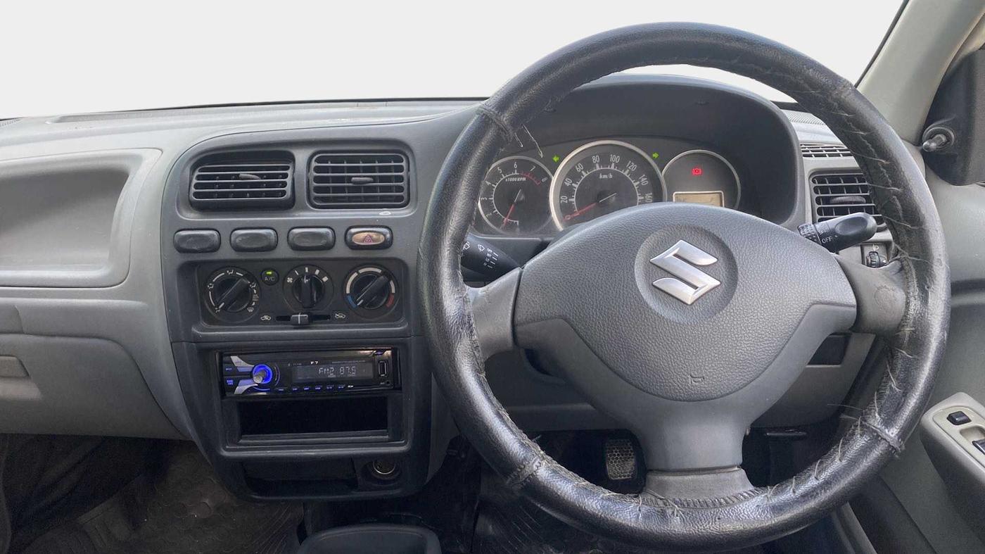 2014 Maruti Alto K10 VXI, Petrol, Manual, 70,576 km, Steering Wheel Close Up