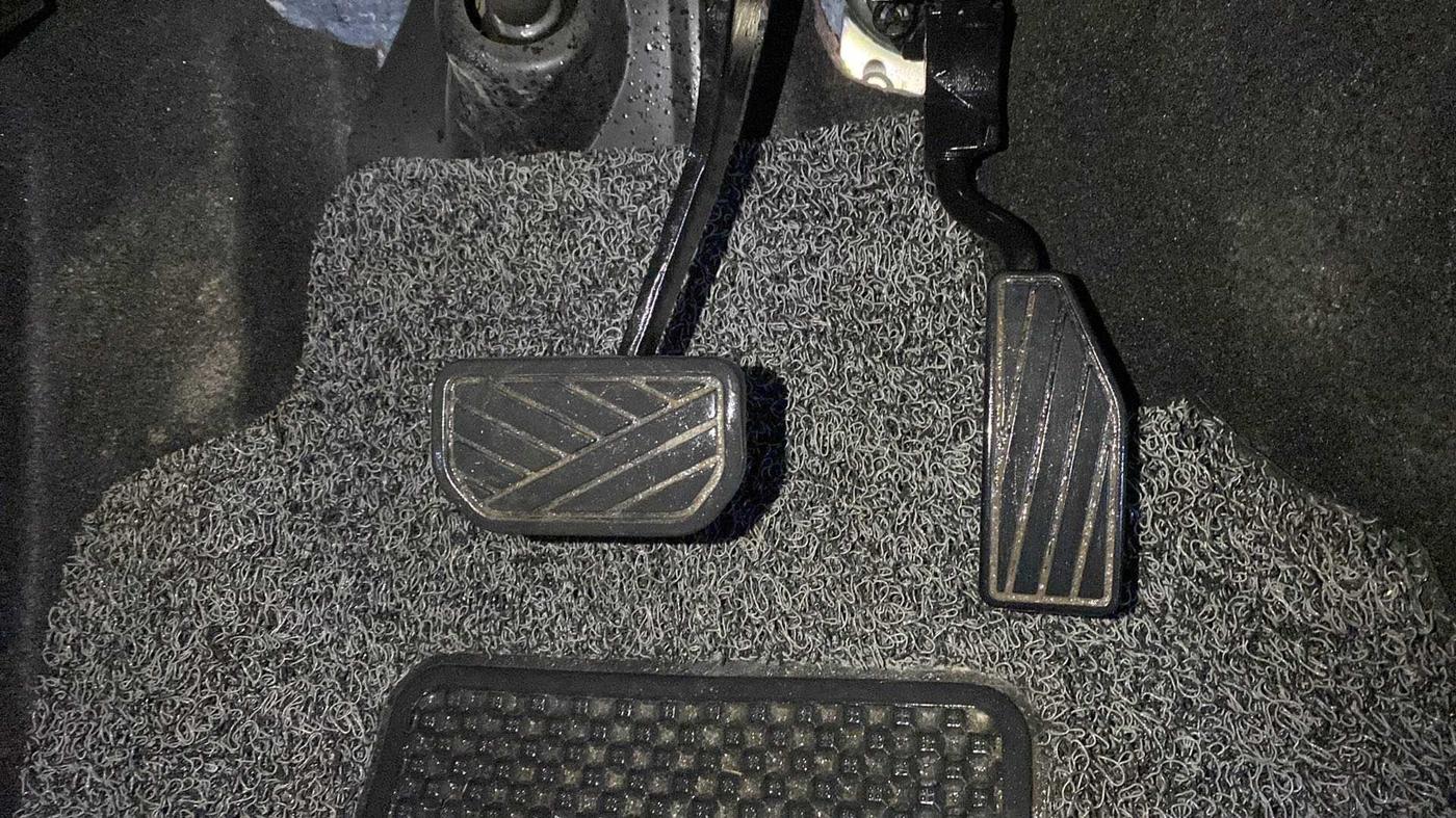 2021 Maruti IGNIS ZETA 1.2 AMT, Petrol, Automatic, 11,132 km, Pedals