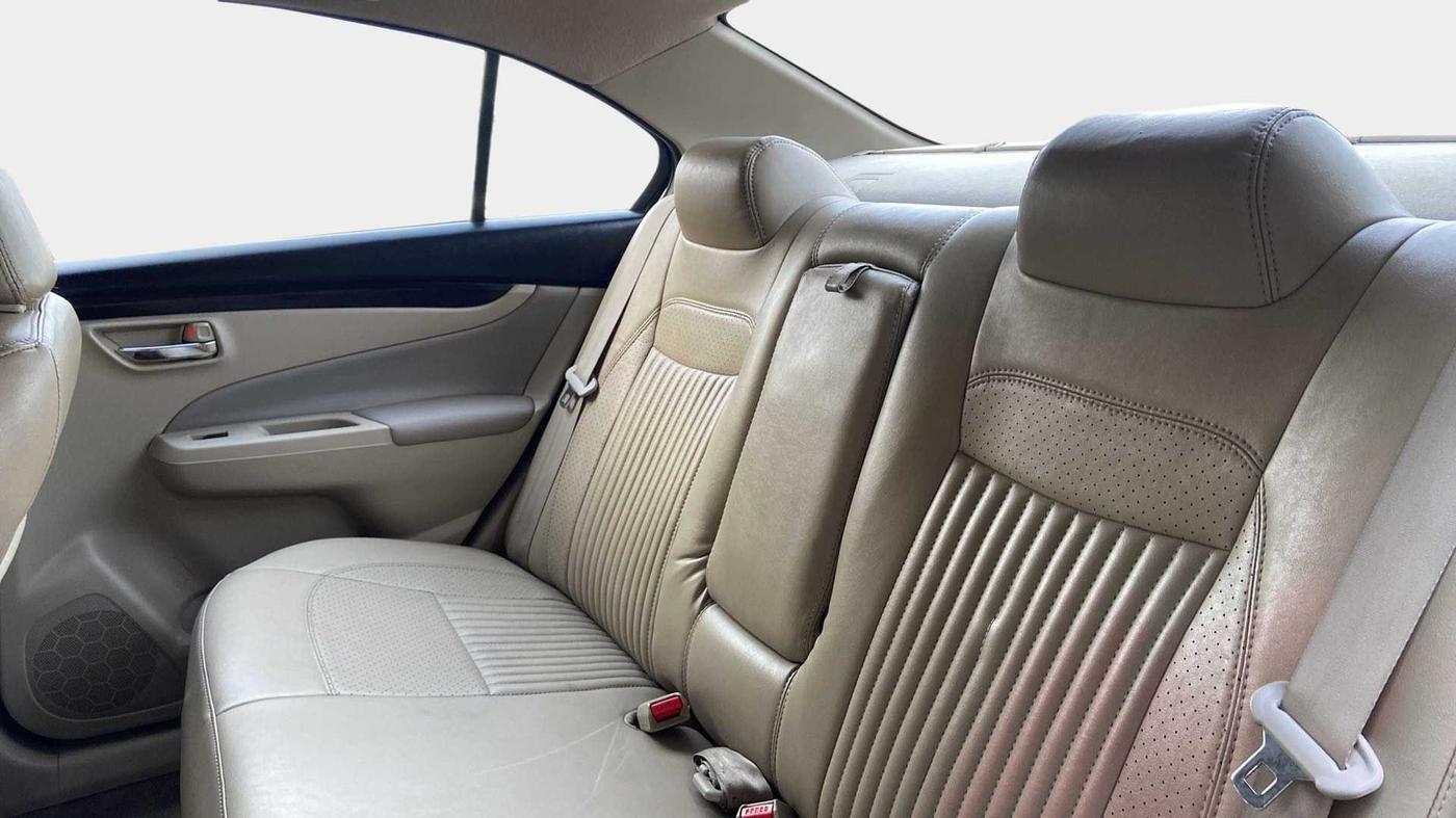 2017 Maruti Ciaz ZETA 1.4  AT PETROL, Petrol, Automatic, 72,443 km, Right Side Rear Door Cabin