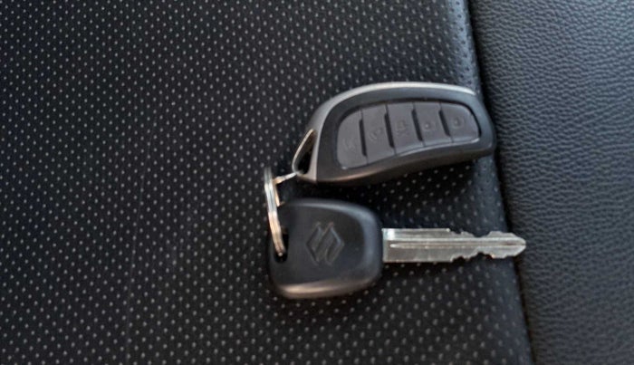 2023 Maruti Alto LXI O, Petrol, Manual, 1,835 km, Key Close Up