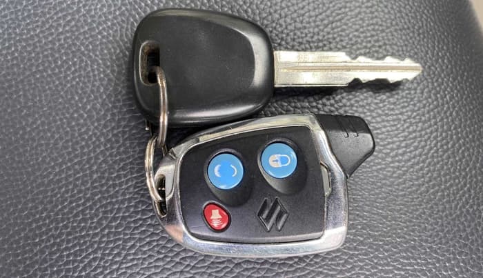 2015 Maruti Alto K10 VXI, Petrol, Manual, 21,425 km, Key Close Up