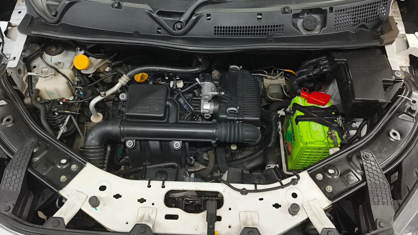 2023 Nissan MAGNITE XE, Petrol, Manual, 40,924 km, Engine View