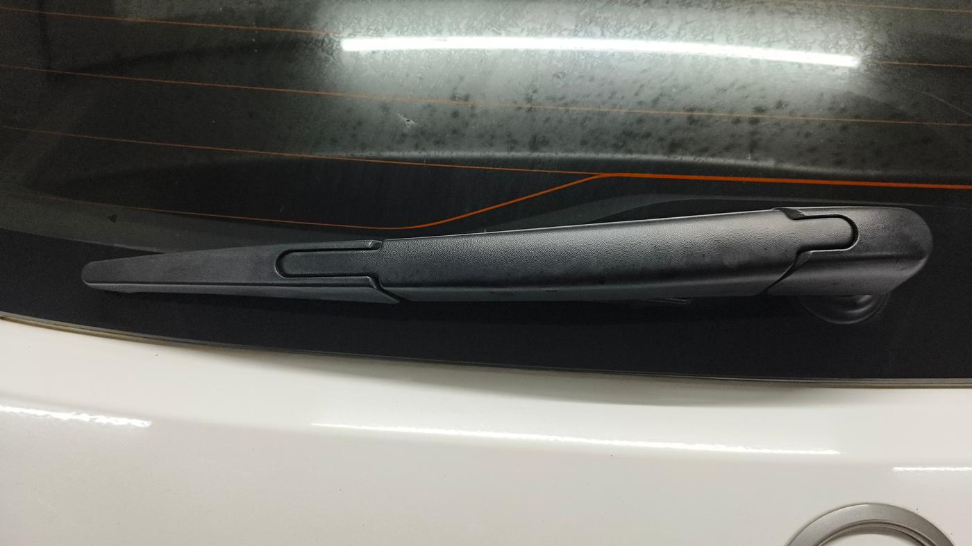 2023 Nissan MAGNITE XE, Petrol, Manual, 40,924 km, Rear Wiper