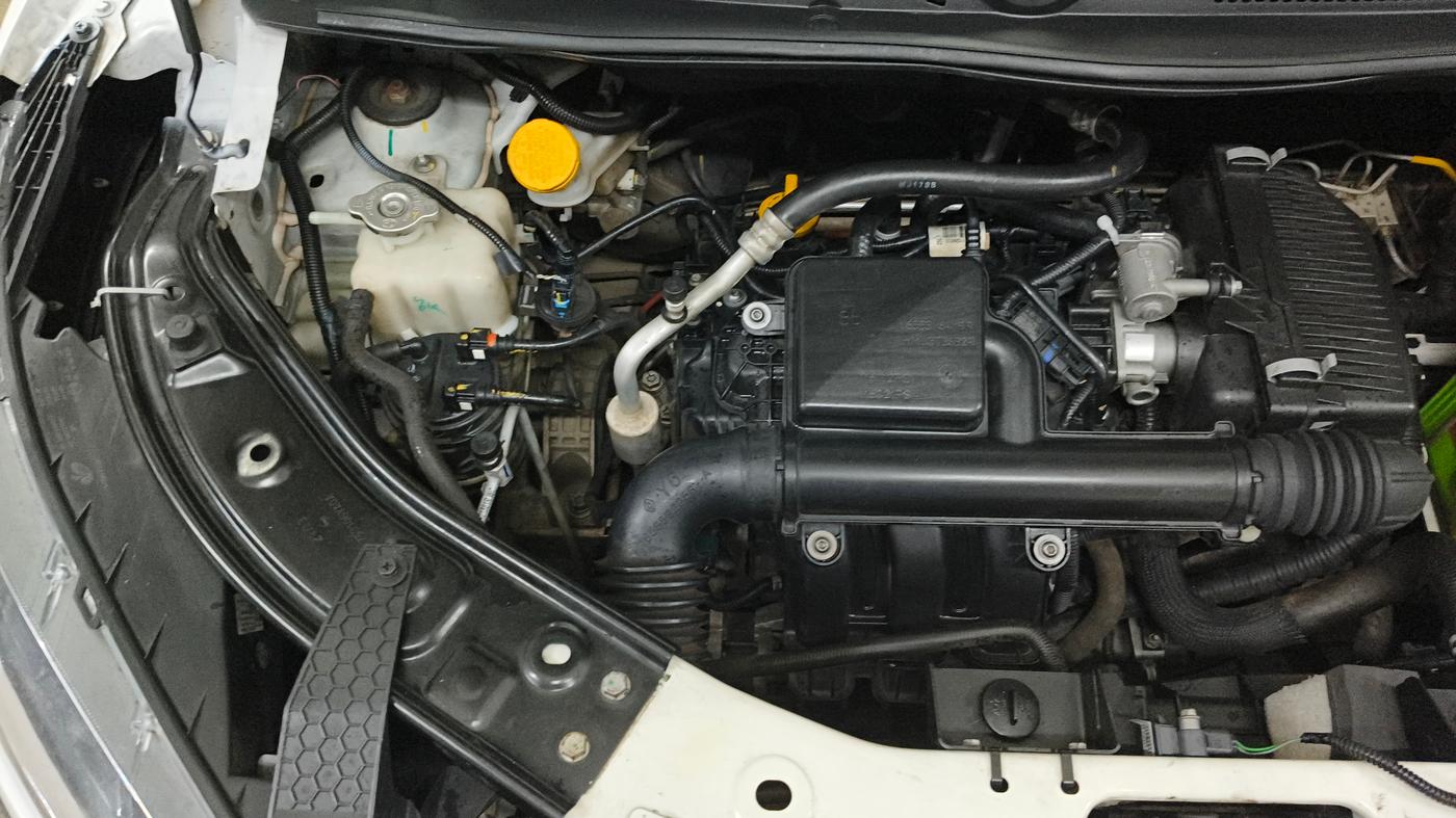 2023 Nissan MAGNITE XE, Petrol, Manual, 40,924 km, Engine View - Right