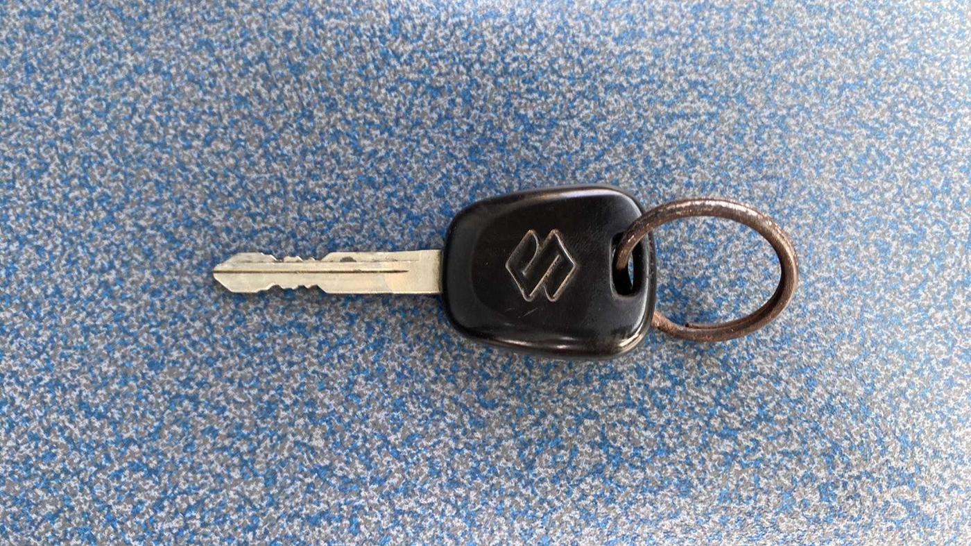2011 Maruti OMNI E 8 STR, Petrol, Manual, 22,557 km, Key Close Up