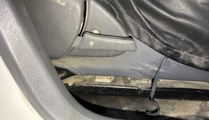 2015 Maruti Alto 800 LXI, Petrol, Manual, 30,281 km, Driver Side Adjustment Panel