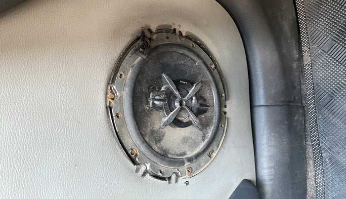 2016 Maruti Alto 800 LXI, Petrol, Manual, 59,868 km, Infotainment system - Speaker cover missing