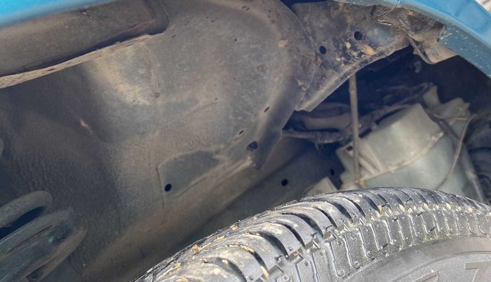 2012 Maruti Swift Dzire VXI, Petrol, Manual, 72,467 km, Right fender - Lining missing