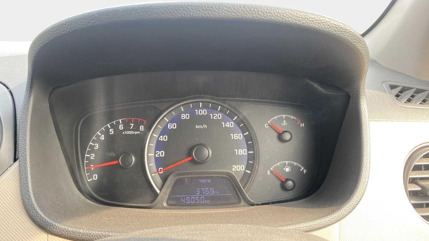 2016 Hyundai Xcent S 1.2 SPECIAL EDITION, Petrol, Manual, 49,027 km, Odometer Image