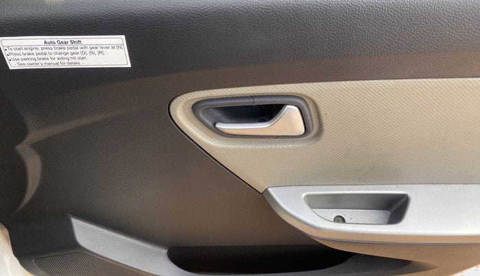 2016 Maruti Alto K10 VXI AMT, Petrol, Automatic, 10,796 km, Driver Side Door Panels Control