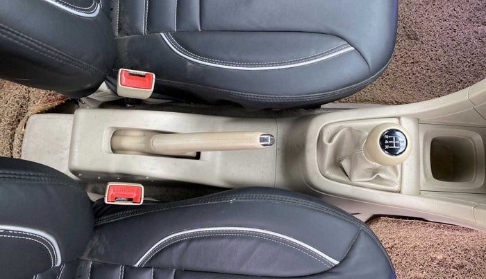 2012 Maruti Swift Dzire VXI, Petrol, Manual, 25,759 km, Gear Lever