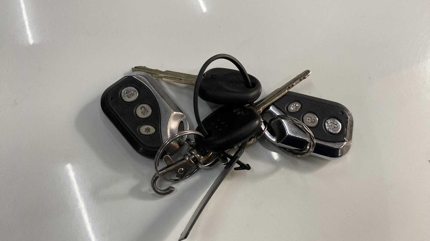 2010 Hyundai i10 MAGNA 1.2, Petrol, Manual, 79,204 km, Key Close Up