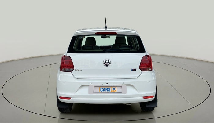 2016 Volkswagen Polo HIGHLINE1.2L, Petrol, Manual, 1,17,907 km, Back/Rear
