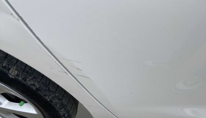 2018 Hyundai Xcent SX 1.2, Petrol, Manual, 59,627 km, Right rear door - Minor scratches