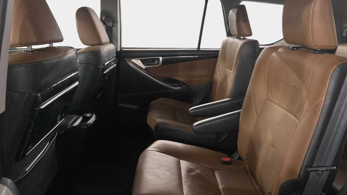 2019 Toyota Innova Crysta 2.8 ZX AT 7 STR, Diesel, Automatic, 19,567 km, Right Side Rear Door Cabin
