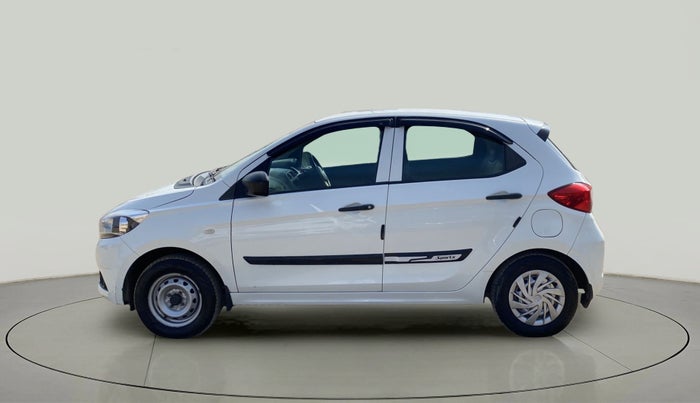 2018 Tata Tiago XE PETROL, CNG, Manual, 68,576 km, Left Side