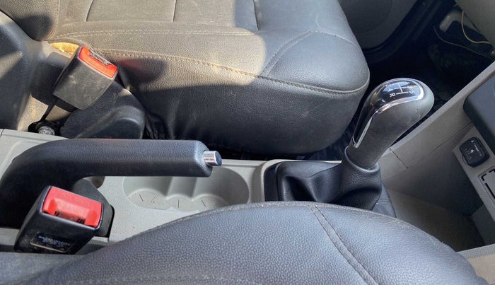 2018 Tata Tiago XE PETROL, CNG, Manual, 68,576 km, Gear Lever