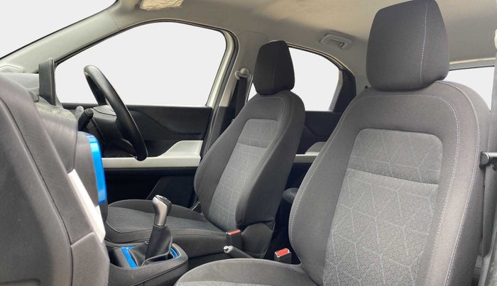 2022 Tata PUNCH CREATIVE  1.2 RTN DUAL TONE, Petrol, Manual, 9,103 km, Right Side Front Door Cabin