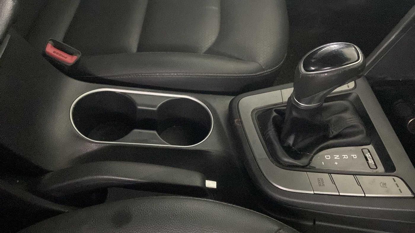 2018 Hyundai New Elantra 2.0 SX AT PETROL, Petrol, Automatic, 51,533 km, Gear Lever