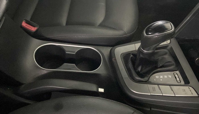 2018 Hyundai New Elantra 2.0 SX AT PETROL, Petrol, Automatic, 51,533 km, Gear Lever