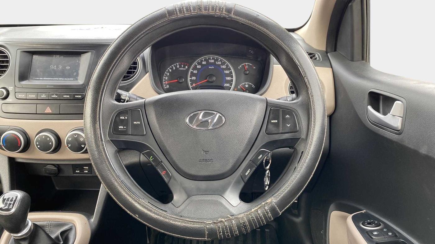 2017 Hyundai Grand i10 SPORTZ 1.2 KAPPA VTVT, Petrol, Manual, 25,365 km, Steering Wheel Close Up