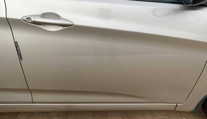 2011 Hyundai Verna FLUIDIC 1.4 VTVT, Petrol, Manual, 21,308 km, Driver-side door - Slightly dented