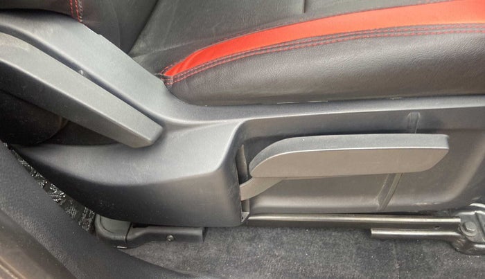 2021 Tata Harrier XMA 2.0L KRYOTEC, Diesel, Automatic, 15,389 km, Driver Side Adjustment Panel
