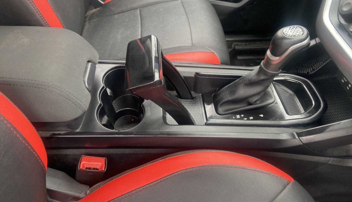 2021 Tata Harrier XMA 2.0L KRYOTEC, Diesel, Automatic, 15,389 km, Gear Lever
