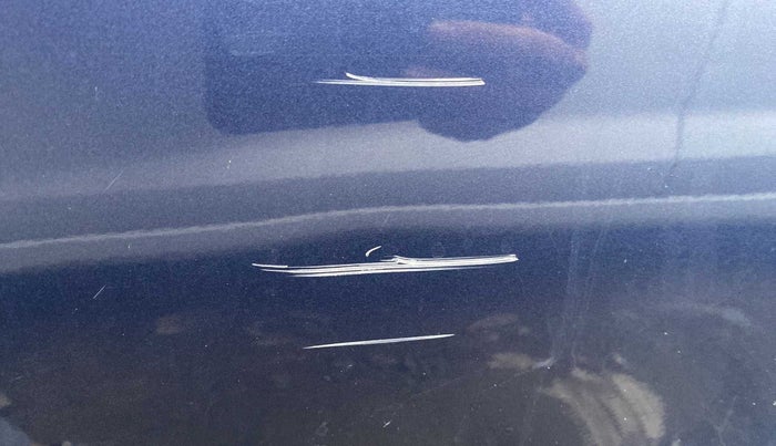 2020 Maruti Dzire VXI, Petrol, Manual, 16,639 km, Front passenger door - Minor scratches