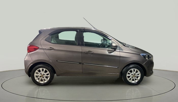 2016 Tata Tiago XZ PETROL, Petrol, Manual, 33,692 km, Right Side View