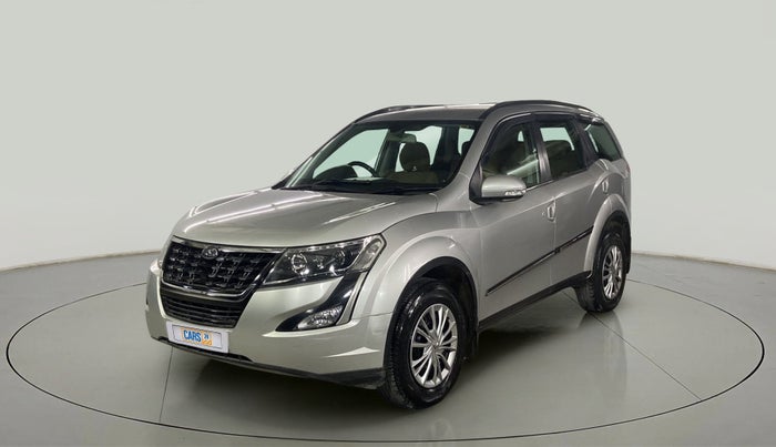 2019 Mahindra XUV500 W7, Diesel, Manual, 36,039 km, Left Front Diagonal