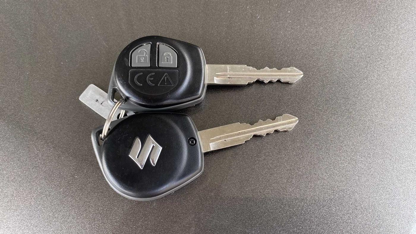 2021 Maruti Swift VXI, Petrol, Manual, 5,208 km, Key Close Up