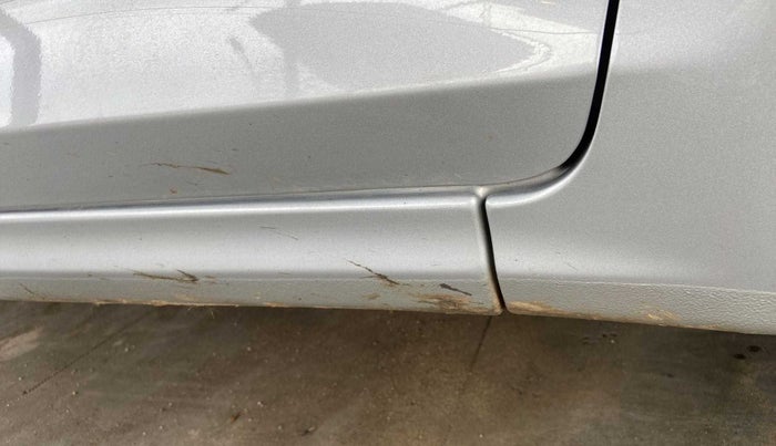 2019 Hyundai Verna 1.6 VTVT SX, Petrol, Manual, 27,787 km, Left running board - Slightly dented