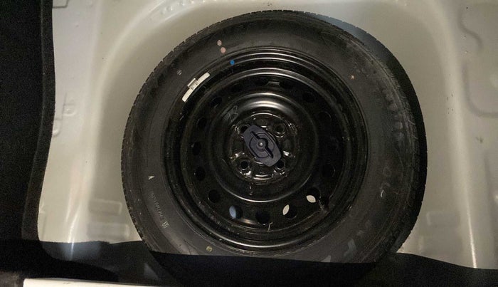 2019 Maruti New Wagon-R ZXI 1.2 AMT, Petrol, Automatic, 20,268 km, Dicky (Boot door) - Tool missing