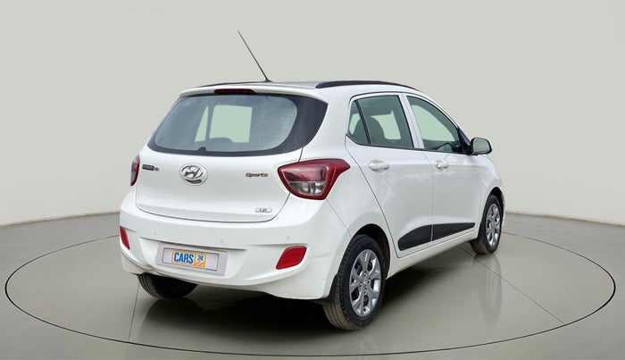 2016 Hyundai Grand i10 SPORTZ 1.2 KAPPA VTVT, Petrol, Manual, 43,988 km, Right Back Diagonal