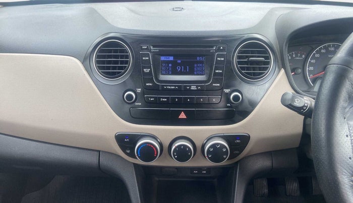 2015 Hyundai Grand i10 SPORTZ 1.2 KAPPA VTVT, Petrol, Manual, 40,237 km, Infotainment System