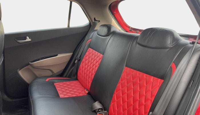 2018 Hyundai Grand i10 SPORTZ 1.2 KAPPA VTVT, Petrol, Manual, 30,947 km, Right Side Rear Door Cabin