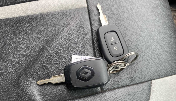 2022 Renault Kwid RXL 0.8 (O), Petrol, Manual, 5,633 km, Key Close Up