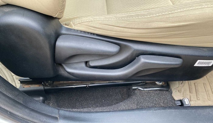 2017 Toyota Corolla Altis G PETROL, Petrol, Manual, 23,618 km, Driver Side Adjustment Panel